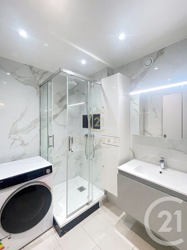 Appartement F2 &agrave; louer - 2 pi&egrave;ces - 55,62 m2 - Puteaux - 92 - ILE-DE-FRANCE