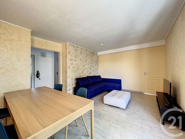 Appartement Chambre à louer - 1 pièce - 10 m2 - Orleans - 45 - CENTRE