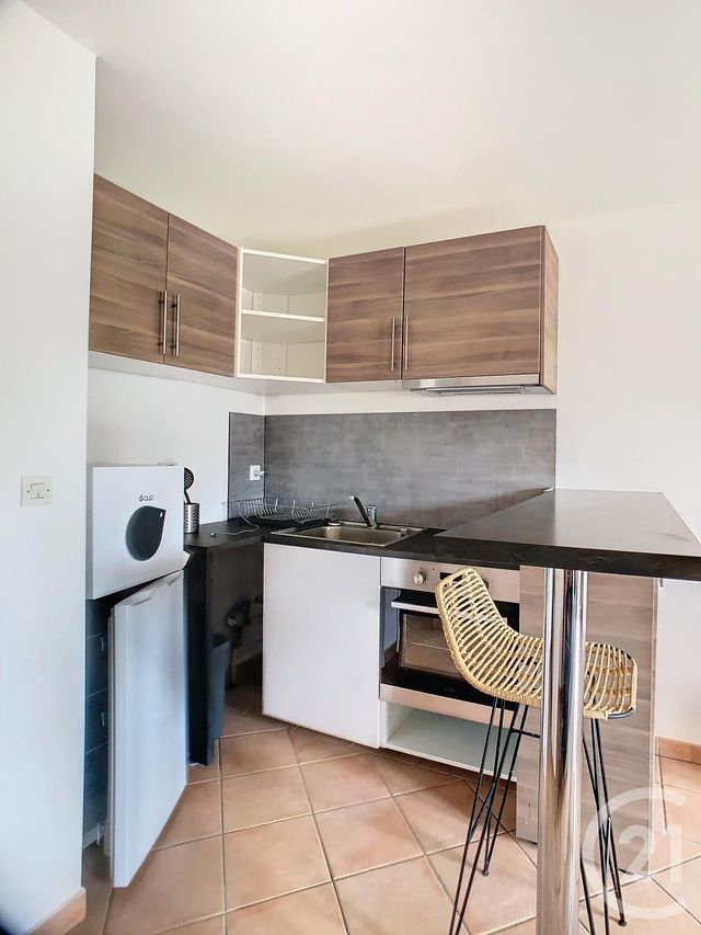 Maison &agrave; louer - 2 pi&egrave;ces - 38 m2 - Ardon - 45 - CENTRE