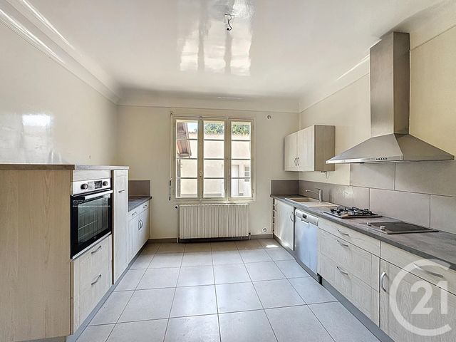 Maison à vendre - 6 pièces - 190 m2 - Marcilly En Villette - 45 - CENTRE