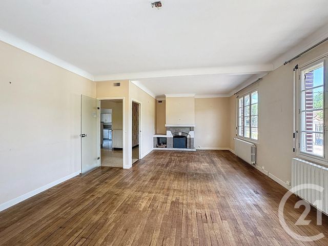 Maison à vendre - 6 pièces - 190 m2 - Marcilly En Villette - 45 - CENTRE