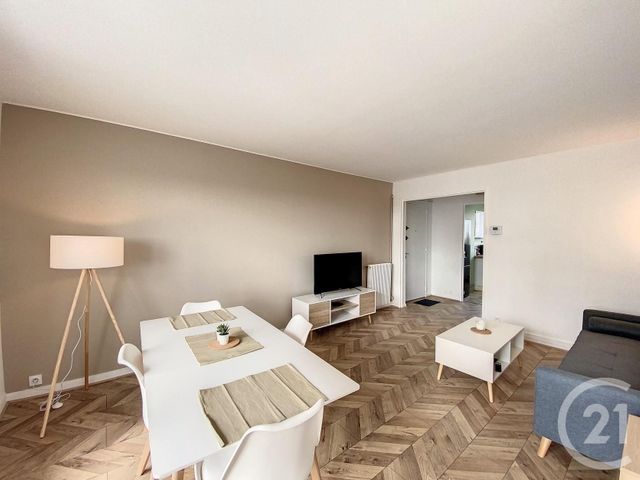 Appartement Chambre &agrave; louer - 1 pi&egrave;ce - 11 m2 - Orleans - 45 - CENTRE