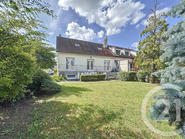 Maison à vendre - 5 pièces - 141 m2 - Fleury Les Aubrais - 45 - CENTRE
