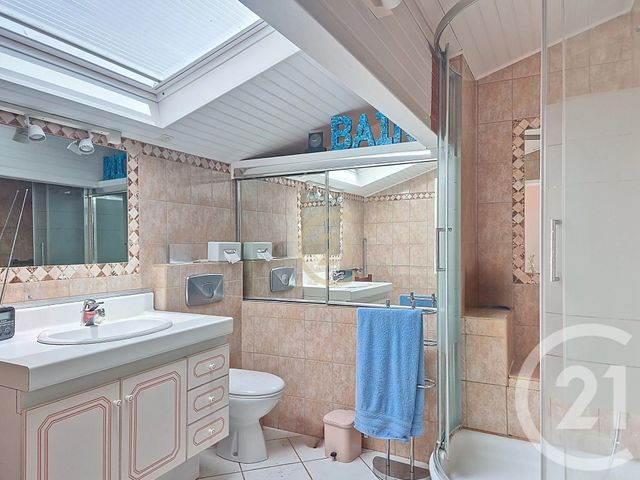 Appartement F6 à vendre - 6 pièces - 153,34 m2 - Salon De Provence - 13 - PROVENCE-ALPES-COTE-D-AZUR