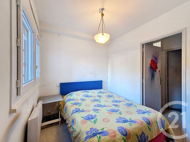 Appartement T4 à vendre - 3 pièces - 71 m2 - Salon De Provence - 13 - PROVENCE-ALPES-COTE-D-AZUR