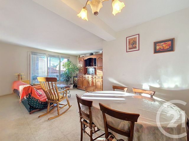 Appartement T4 à vendre - 3 pièces - 71 m2 - Salon De Provence - 13 - PROVENCE-ALPES-COTE-D-AZUR