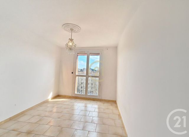 Appartement T4 &agrave; vendre - 3 pi&egrave;ces - 67,47 m2 - Salon De Provence - 13 - PROVENCE-ALPES-COTE-D-AZUR