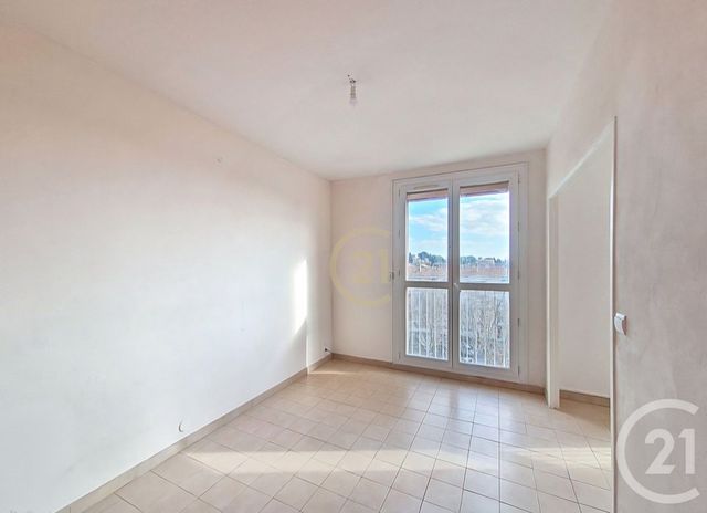 Appartement T4 &agrave; vendre - 3 pi&egrave;ces - 67,47 m2 - Salon De Provence - 13 - PROVENCE-ALPES-COTE-D-AZUR