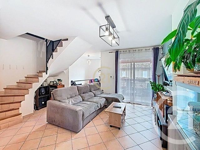 Appartement F4 &agrave; vendre - 5 pi&egrave;ces - 83 m2 - Salon De Provence - 13 - PROVENCE-ALPES-COTE-D-AZUR