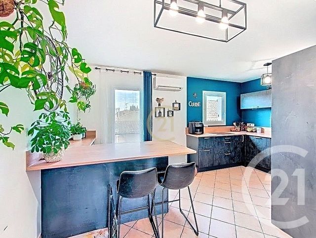 Appartement F4 &agrave; vendre - 5 pi&egrave;ces - 83 m2 - Salon De Provence - 13 - PROVENCE-ALPES-COTE-D-AZUR