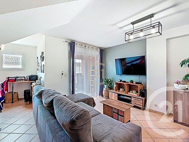 Appartement F4 &agrave; vendre - 5 pi&egrave;ces - 83 m2 - Salon De Provence - 13 - PROVENCE-ALPES-COTE-D-AZUR