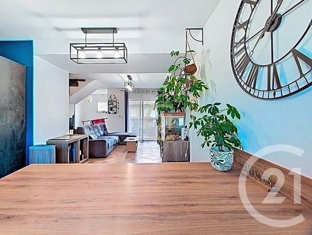 Appartement F4 &agrave; vendre - 5 pi&egrave;ces - 83 m2 - Salon De Provence - 13 - PROVENCE-ALPES-COTE-D-AZUR