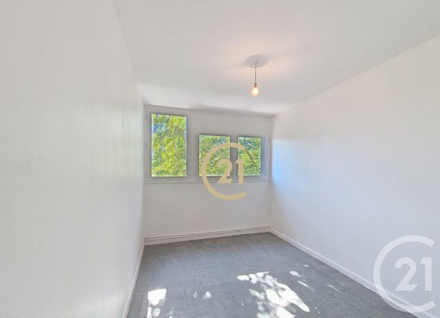 Appartement T4 &agrave; vendre - 4 pi&egrave;ces - 73,16 m2 - Salon De Provence - 13 - PROVENCE-ALPES-COTE-D-AZUR