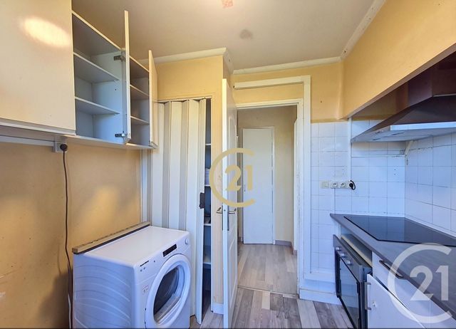 Appartement F5 &agrave; vendre - 5 pi&egrave;ces - 70,35 m2 - Salon De Provence - 13 - PROVENCE-ALPES-COTE-D-AZUR