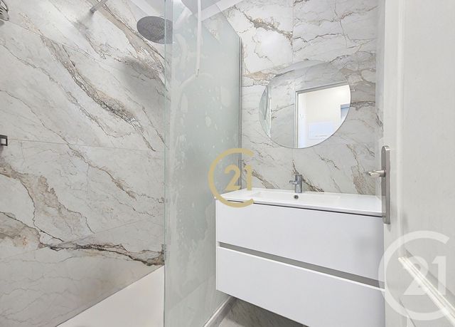 Appartement F5 &agrave; vendre - 5 pi&egrave;ces - 70,35 m2 - Salon De Provence - 13 - PROVENCE-ALPES-COTE-D-AZUR