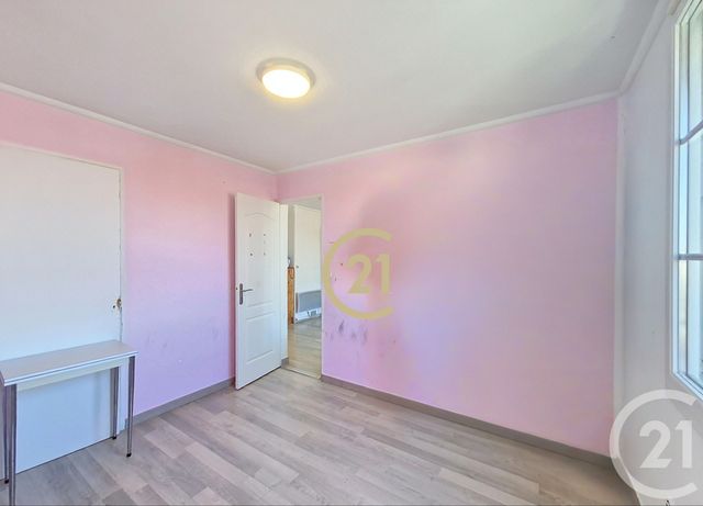 Appartement F5 &agrave; vendre - 5 pi&egrave;ces - 70,35 m2 - Salon De Provence - 13 - PROVENCE-ALPES-COTE-D-AZUR