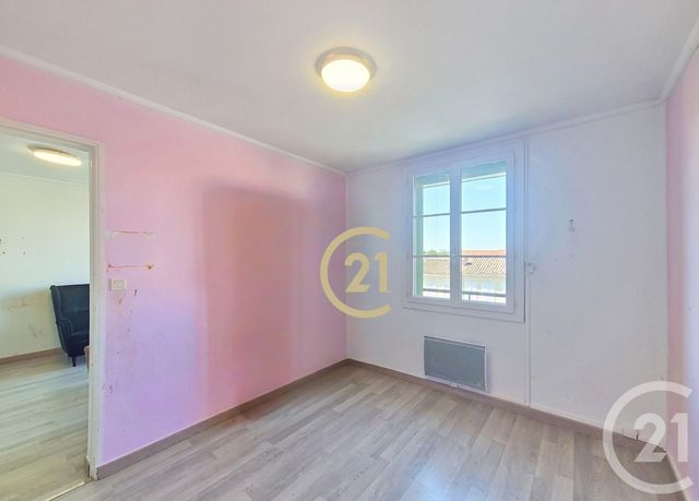 Appartement F5 &agrave; vendre - 5 pi&egrave;ces - 70,35 m2 - Salon De Provence - 13 - PROVENCE-ALPES-COTE-D-AZUR