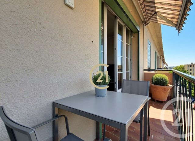 Appartement F5 &agrave; vendre - 5 pi&egrave;ces - 70,35 m2 - Salon De Provence - 13 - PROVENCE-ALPES-COTE-D-AZUR