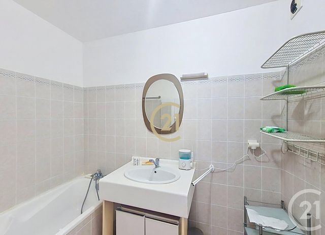 Appartement T5 &agrave; vendre - 5 pi&egrave;ces - 114,12 m2 - Salon De Provence - 13 - PROVENCE-ALPES-COTE-D-AZUR