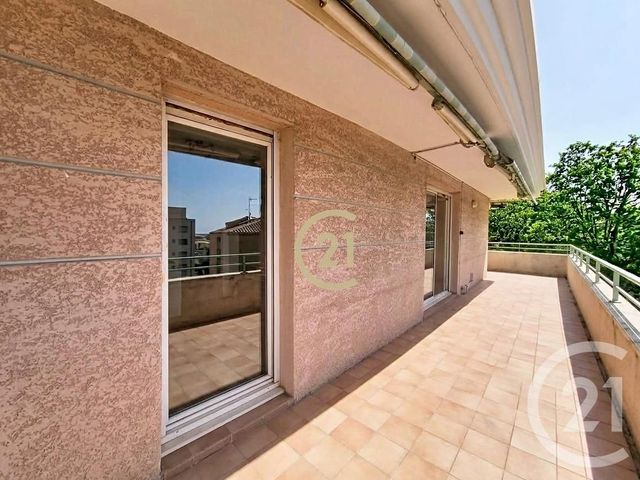 Appartement T5 &agrave; vendre - 5 pi&egrave;ces - 114,12 m2 - Salon De Provence - 13 - PROVENCE-ALPES-COTE-D-AZUR