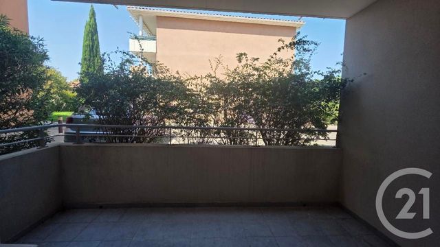 Appartement T2 &agrave; louer - 2 pi&egrave;ces - 42 m2 - Salon De Provence - 13 - PROVENCE-ALPES-COTE-D-AZUR