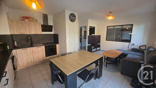 Appartement T2 &agrave; louer - 2 pi&egrave;ces - 42 m2 - Salon De Provence - 13 - PROVENCE-ALPES-COTE-D-AZUR