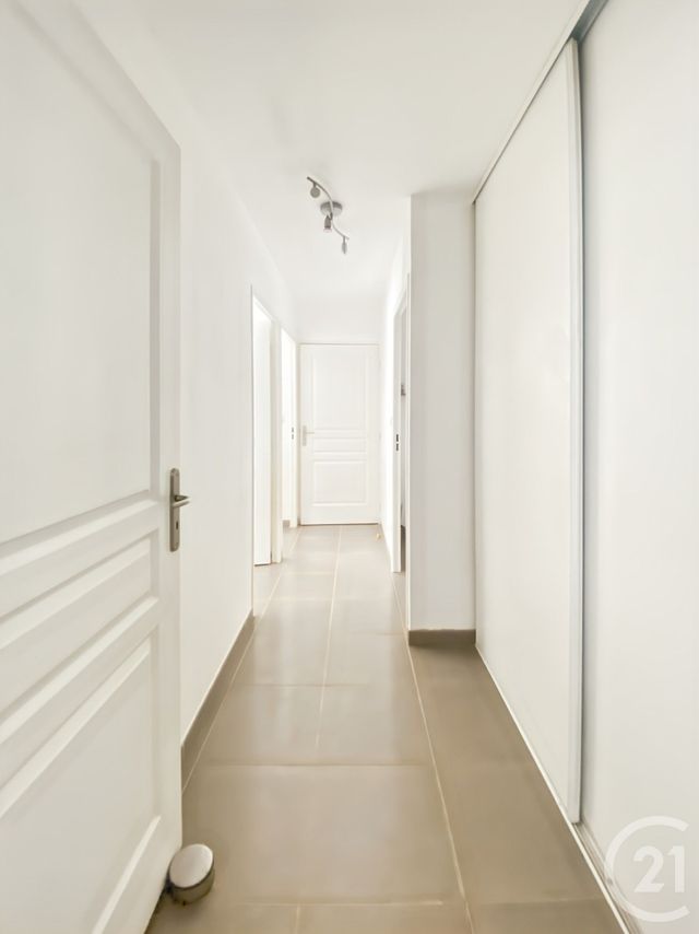 Appartement T3 &agrave; vendre - 3 pi&egrave;ces - 60,67 m2 - Marseille - 13011 - PROVENCE-ALPES-COTE-D-AZUR