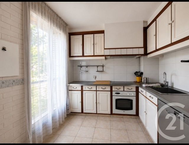Appartement T4 &agrave; louer - 4 pi&egrave;ces - 66,70 m2 - Marseille - 13012 - PROVENCE-ALPES-COTE-D-AZUR