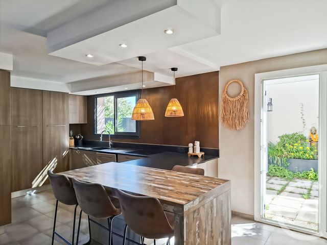 Maison &agrave; vendre - 6 pi&egrave;ces - 147,80 m2 - Marseille - 13011 - PROVENCE-ALPES-COTE-D-AZUR