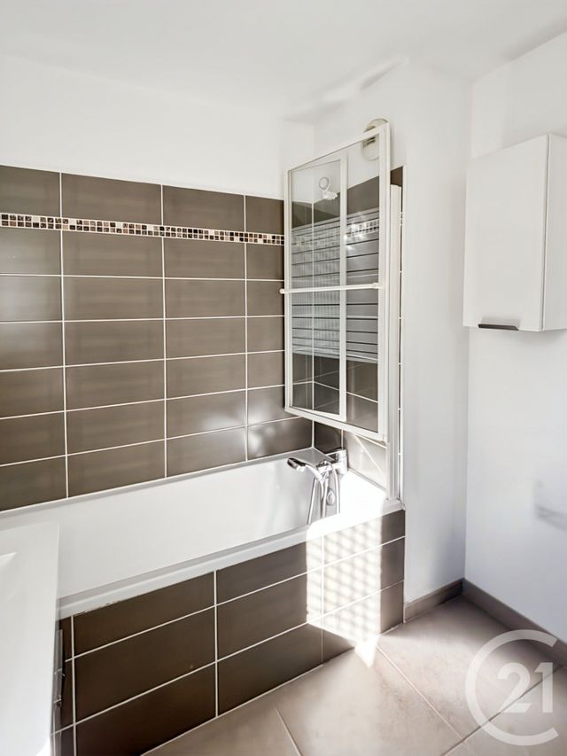 Appartement T3 &agrave; vendre - 3 pi&egrave;ces - 54,36 m2 - Marseille - 13011 - PROVENCE-ALPES-COTE-D-AZUR