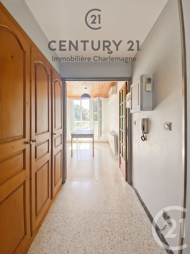 Appartement F4 &agrave; louer - 4 pi&egrave;ces - 86 m2 - Aubagne - 13 - PROVENCE-ALPES-COTE-D-AZUR
