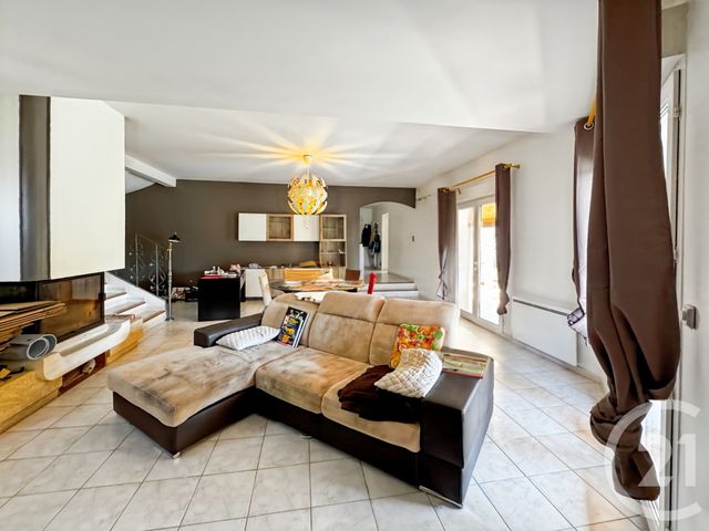 Maison à louer - 5 pièces - 134,14 m2 - Marseille - 13012 - PROVENCE-ALPES-COTE-D-AZUR