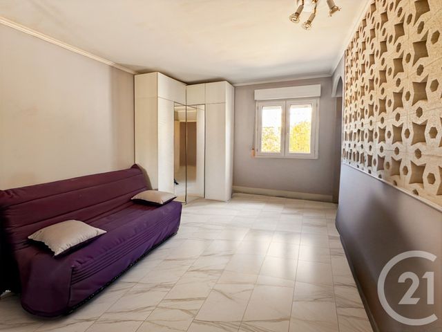 Maison à louer - 5 pièces - 134,14 m2 - Marseille - 13012 - PROVENCE-ALPES-COTE-D-AZUR