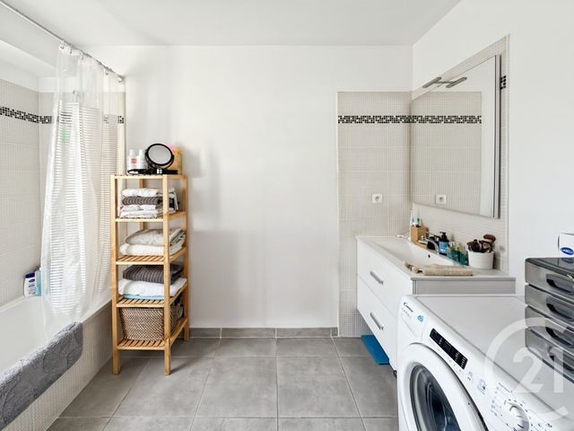 Appartement T3 &agrave; vendre - 3 pi&egrave;ces - 64,20 m2 - Marseille - 13011 - PROVENCE-ALPES-COTE-D-AZUR