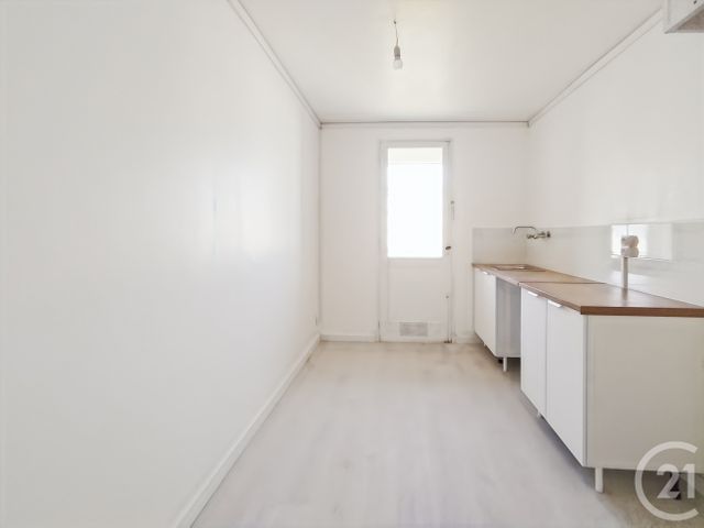 Appartement T3 &agrave; vendre - 3 pi&egrave;ces - 56,81 m2 - Marseille - 13011 - PROVENCE-ALPES-COTE-D-AZUR