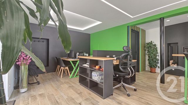 immeuble - THEIX NOYALO - 56