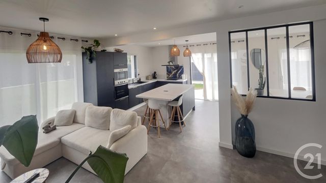 Prix immobilier LA TRINITE SURZUR - Photo d’une maison vendue