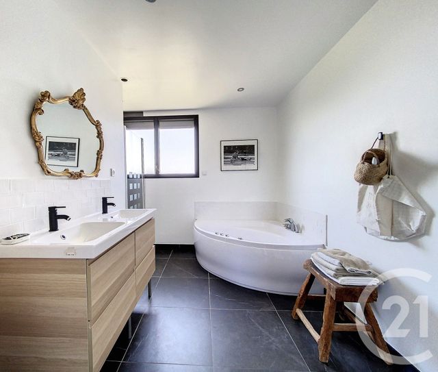 Maison à vendre - 9 pièces - 235 m2 - Theix Noyalo - 56 - BRETAGNE