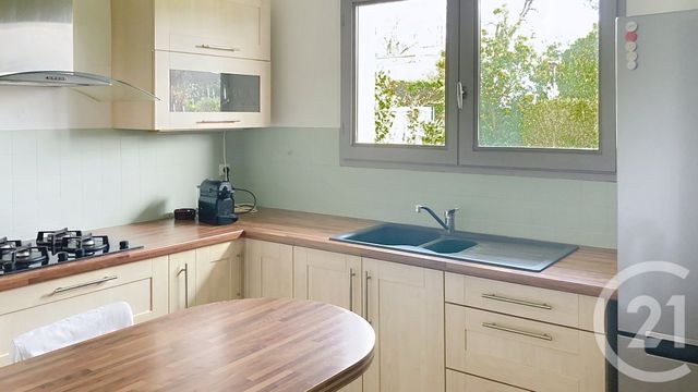 Maison &agrave; louer - 5 pi&egrave;ces - 106 m2 - Cestas - 33 - AQUITAINE