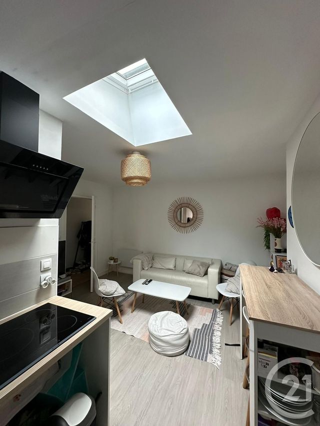 Appartement T4 &agrave; louer - 4 pi&egrave;ces - 67,01 m2 - Bordeaux - 33 - AQUITAINE