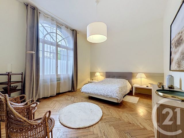 Appartement &agrave; louer - 2 pi&egrave;ces - 68,47 m2 - Bordeaux - 33 - AQUITAINE