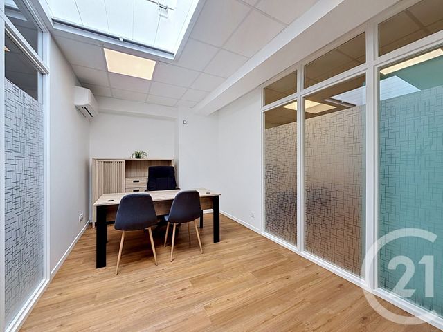 Bureaux à louer - 130.0 m2 - 33 - Gironde