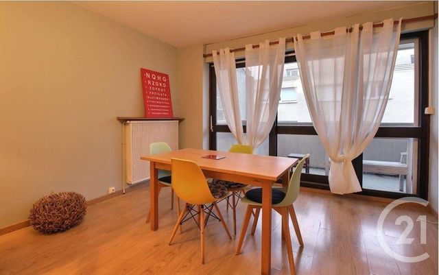 Appartement T3 &agrave; louer - 3 pi&egrave;ces - 60,88 m2 - Bordeaux - 33 - AQUITAINE