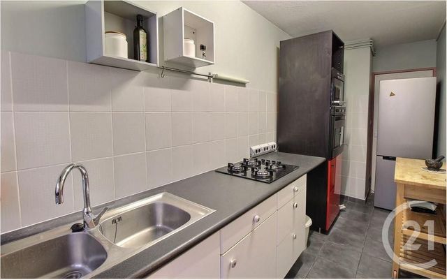 Appartement T3 &agrave; louer - 3 pi&egrave;ces - 60,88 m2 - Bordeaux - 33 - AQUITAINE