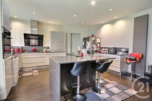 Maison &agrave; louer - 7 pi&egrave;ces - 191,65 m2 - Merignac - 33 - AQUITAINE