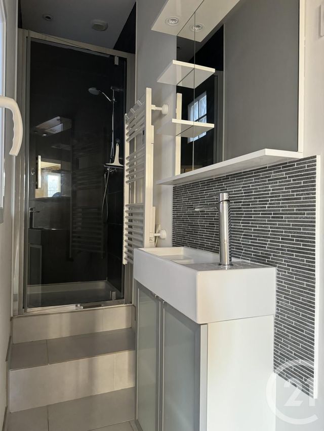 Appartement F4 &agrave; louer - 4 pi&egrave;ces - 84,05 m2 - Bordeaux - 33 - AQUITAINE