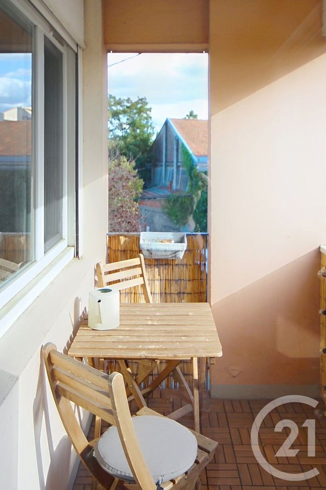 Appartement &agrave; louer - 4 pi&egrave;ces - 69 m2 - Bordeaux - 33 - AQUITAINE