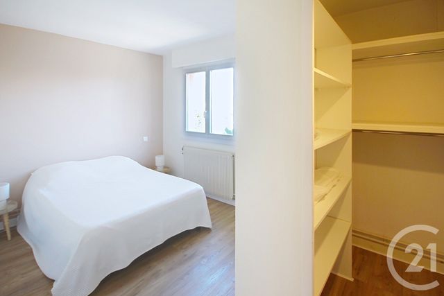 Appartement &agrave; louer - 4 pi&egrave;ces - 69 m2 - Bordeaux - 33 - AQUITAINE