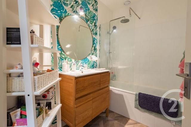 Appartement F3 &agrave; louer - 3 pi&egrave;ces - 58,51 m2 - Bordeaux - 33 - AQUITAINE