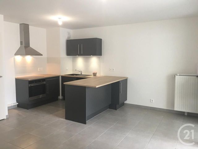 Appartement &agrave; louer - 3 pi&egrave;ces - 63,20 m2 - Bordeaux - 33 - AQUITAINE